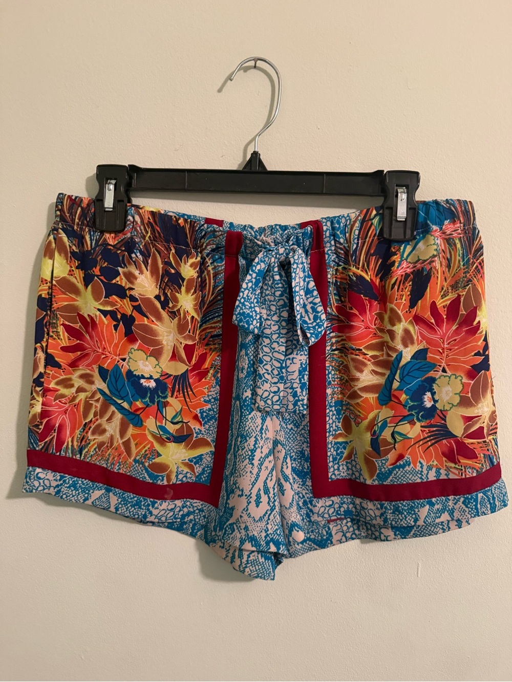 BCBGMaxAzria Teal and White Floral Print Short